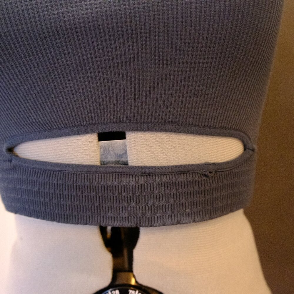 Free People Movement fitted cutut crop top for yoga/gym - Picture 3 of 6